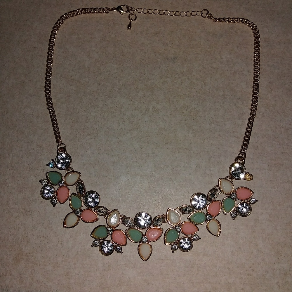 Statement necklace